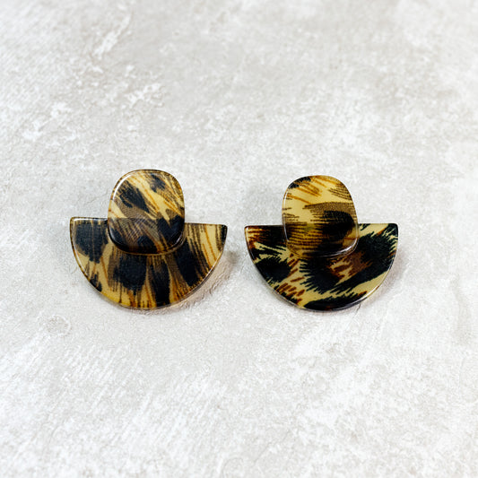 PENDIENTES SEMICÍRCULO ANIMAL PRINT