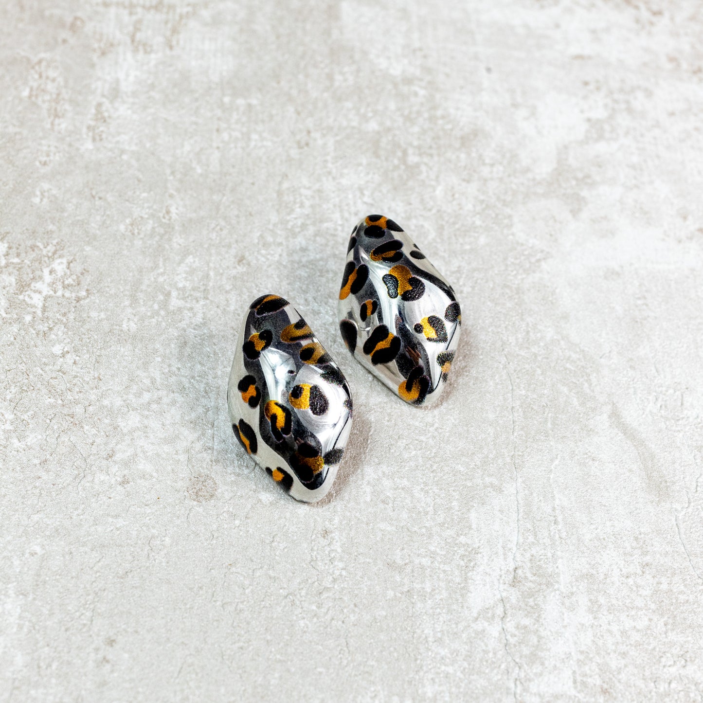 PENDIENTES EFECTO ESPEJO ANIMAL PRINT